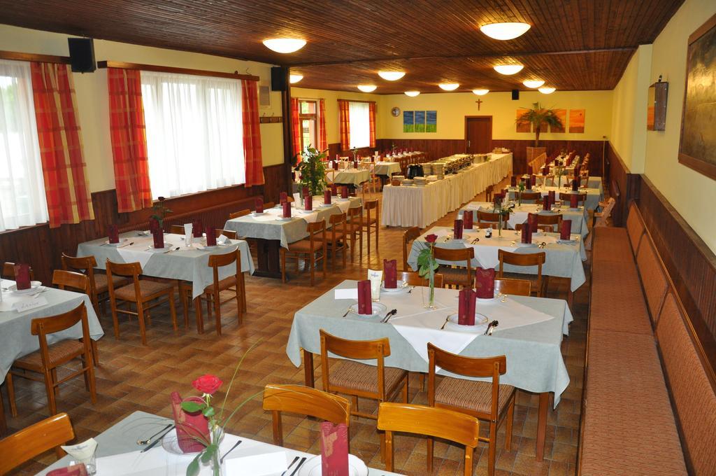 Gasthof Zur Linde Sankt Andrä bei Frauenkirchen Exteriör bild
